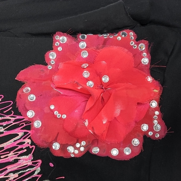 Cropped Black top customized paint and rose - Picture 3 of 7